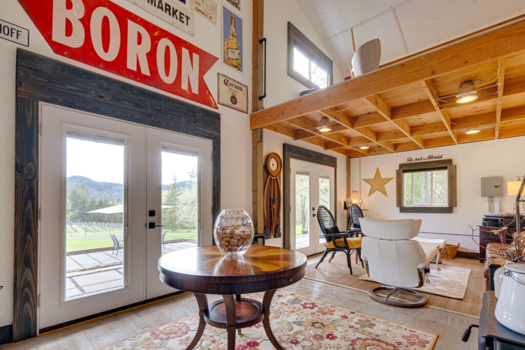 Ten Peaks Vineyard 10 acre vineyard, 55+ acre site, potential to build custom home Oregon